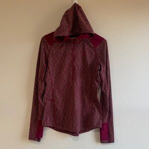 REI Women’s Maroon Lightweight Hooded Pullover half zip size medium